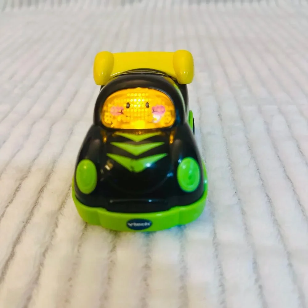 VTech Go Go Smart Wheels Riley the Race Car